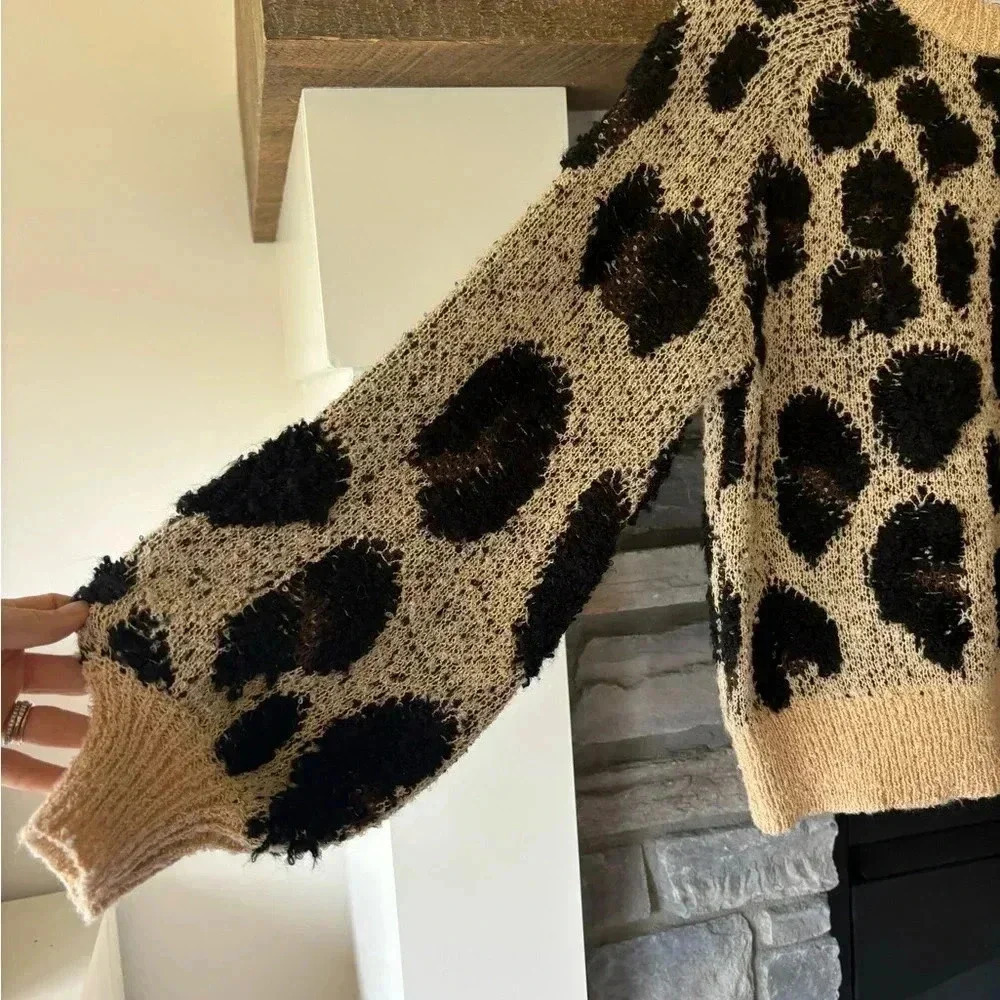 mudpie sweater women small Leopard Tan Cozy Neutral Preppy Fall Winter shaggy - Picture 4 of 7